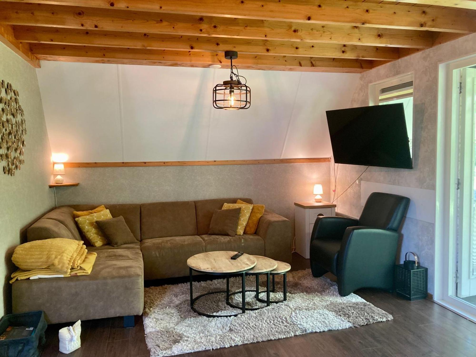 De Druif 6 Pers Holiday Home Close To The National Park Lauwersmeer Anjum Екстериор снимка